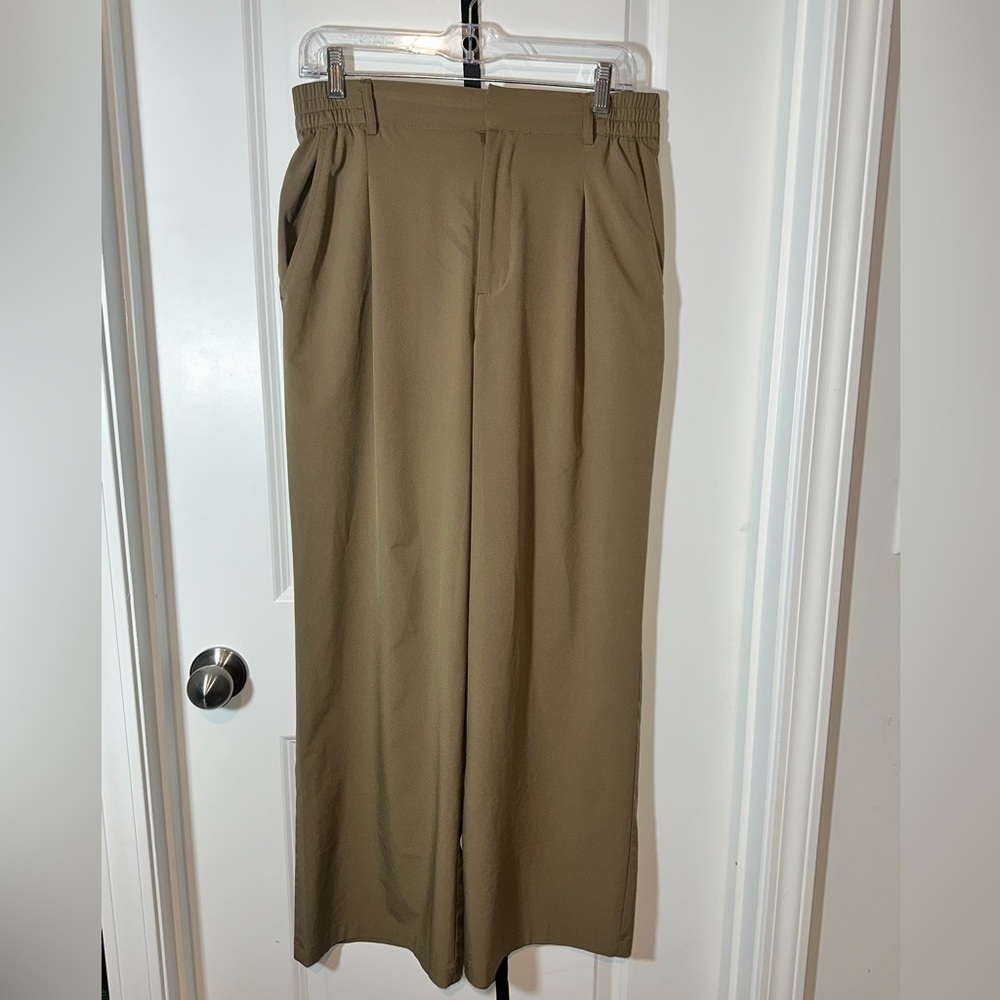 GAPFit Women’s Lightweight Trousers w/stretch and elastic waist- Small